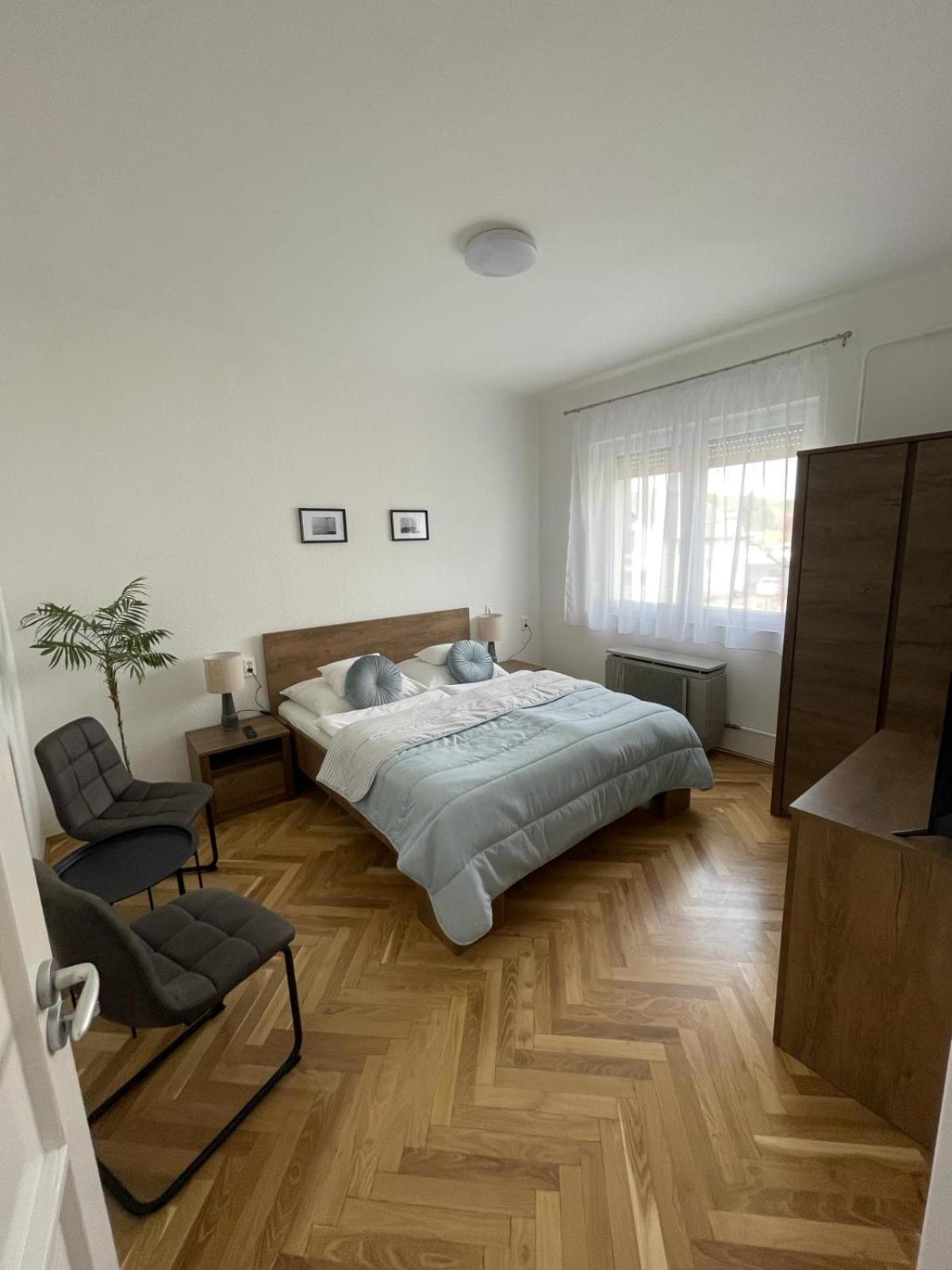 Attila Vendeghaz Appartement Balatonboglár Buitenkant foto