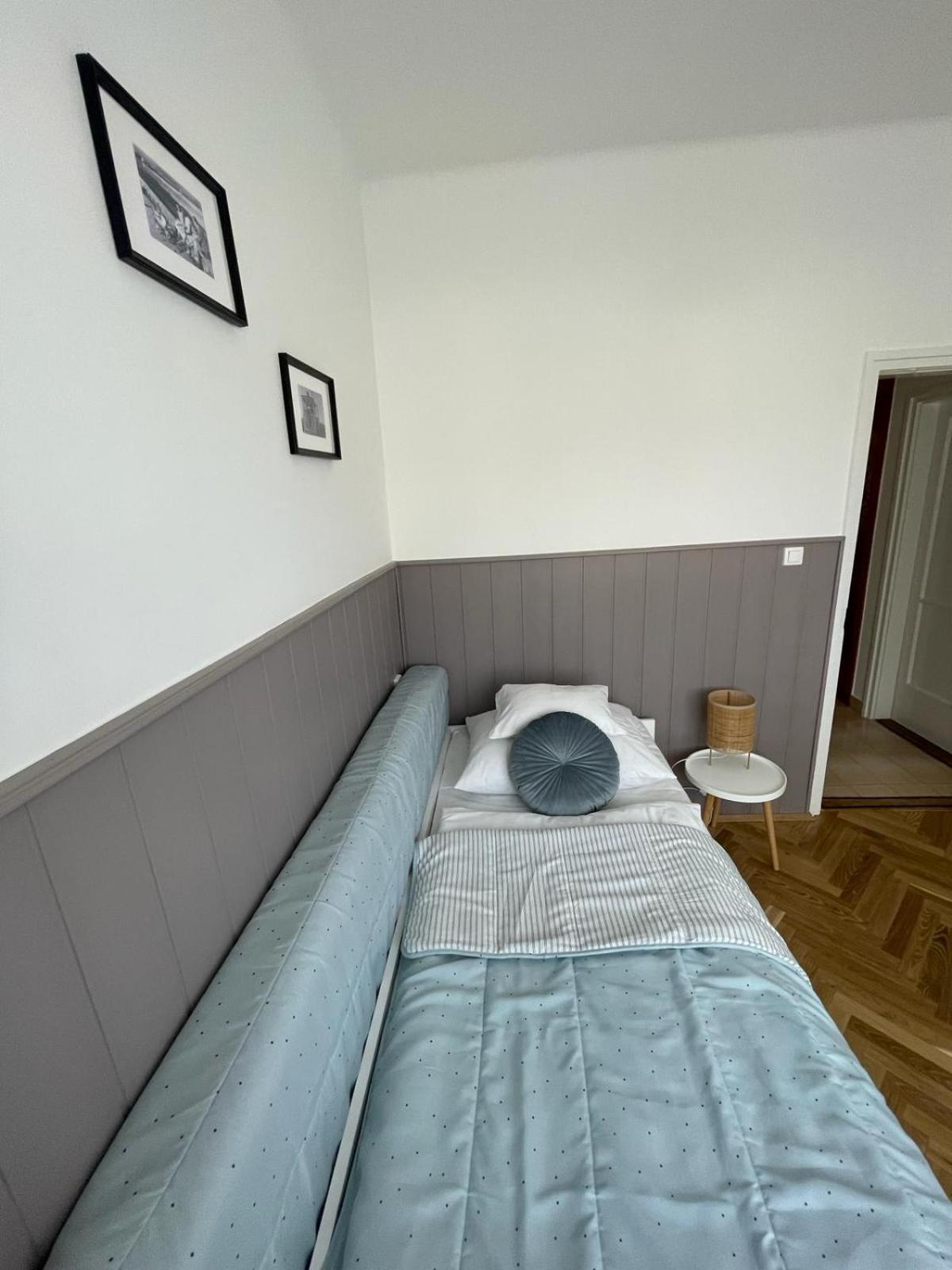Attila Vendeghaz Appartement Balatonboglár Buitenkant foto